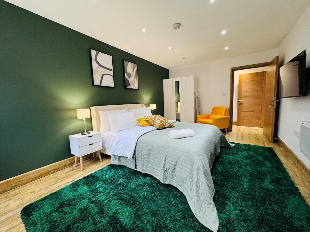 The Edge Ft4 Apartment London Bagian luar foto